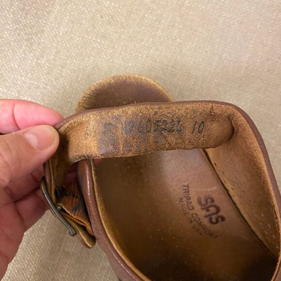 Women SAS Relaxed Sandals Brown Pebble Leather Adjustable Straps in Size 6.5 M - Picture 9 of 11